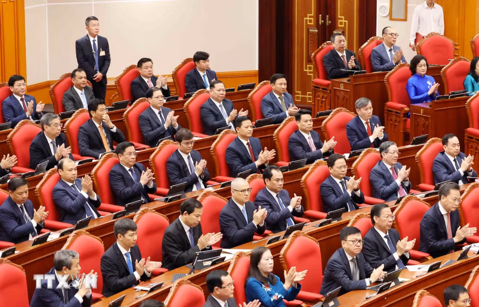 Các đại biểu dự khai mạc Hội nghị lần thứ tư Ban Chấp hành Trung ương Đảng khóa XIV. (Ảnh: Phương Hoa/TTXVN)