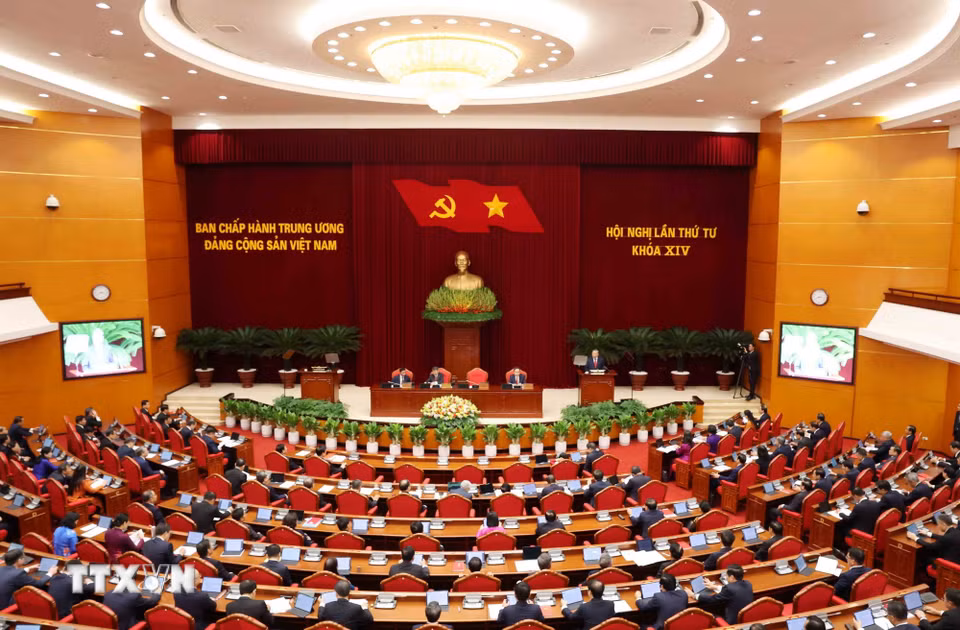 Phiên Khai mạc Hội nghị lần thứ tư Ban Chấp hành Trung ương Đảng khóa XIV. (Ảnh: Phương Hoa/TTXVN)