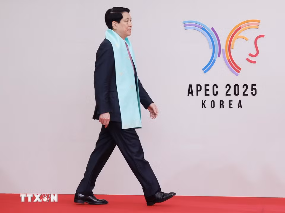 Chủ tịch nước Lương Cường dự Phiên họp thứ 2 Hội nghị Cấp cao APEC lần thứ 32 . (Ảnh: Lâm Khánh/TTXVN)