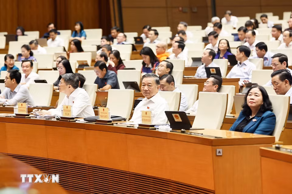 Tổng Bí thư, Chủ tịch nước Tô Lâm và đại biểu dự phiên họp. (Ảnh: Doãn Tấn/TTXVN)