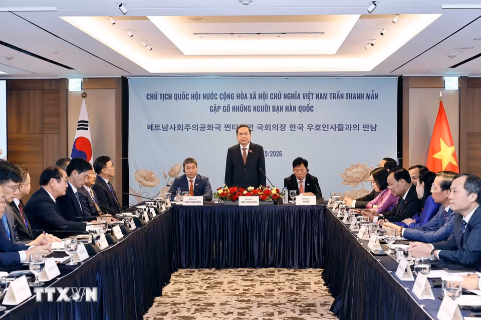 Chủ tịch Quốc hội Trần Thanh Mẫn phát biểu tại cuộc gặp gỡ những người bạn Hàn Quốc. (Ảnh: Doãn Tấn/TTXVN)