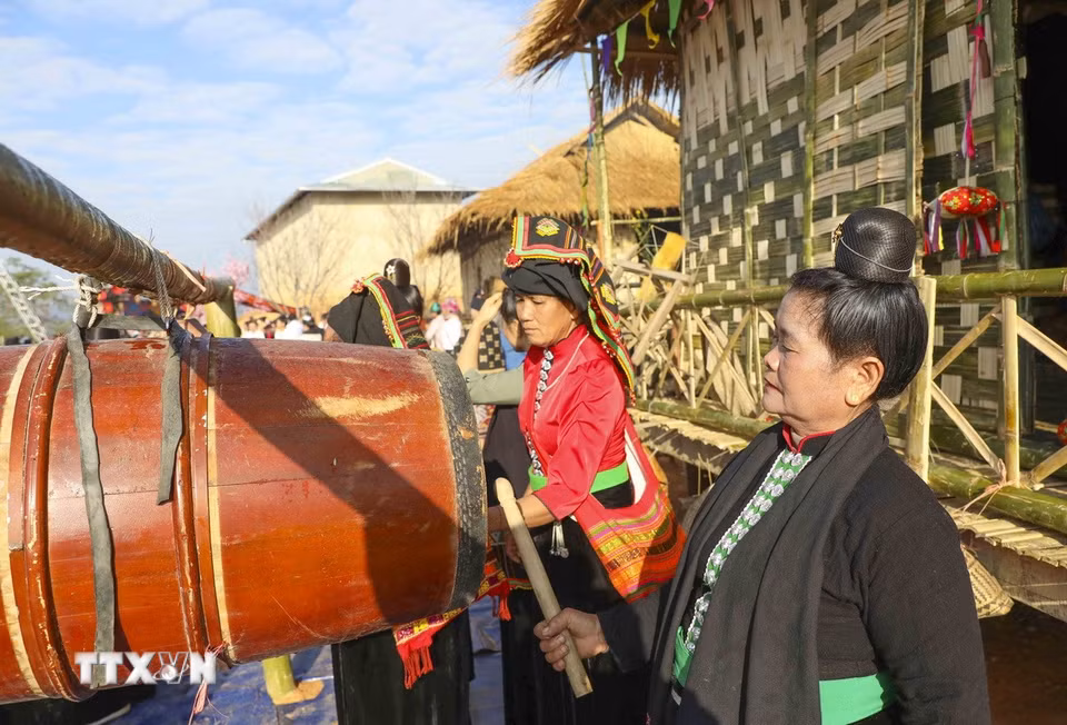Không gian văn hóa các dân tộc tại Lễ hội. (Ảnh: Xuân Tư/TTXVN)