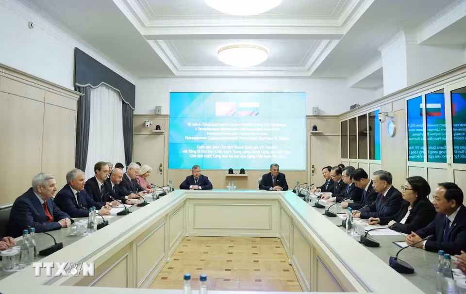 Tổng Bí thư, Chủ tịch nước Tô Lâm hội kiến Chủ tịch Duma Quốc gia Nga Vyacheslav Volodin. (Ảnh: Thống Nhất/TTXVN)