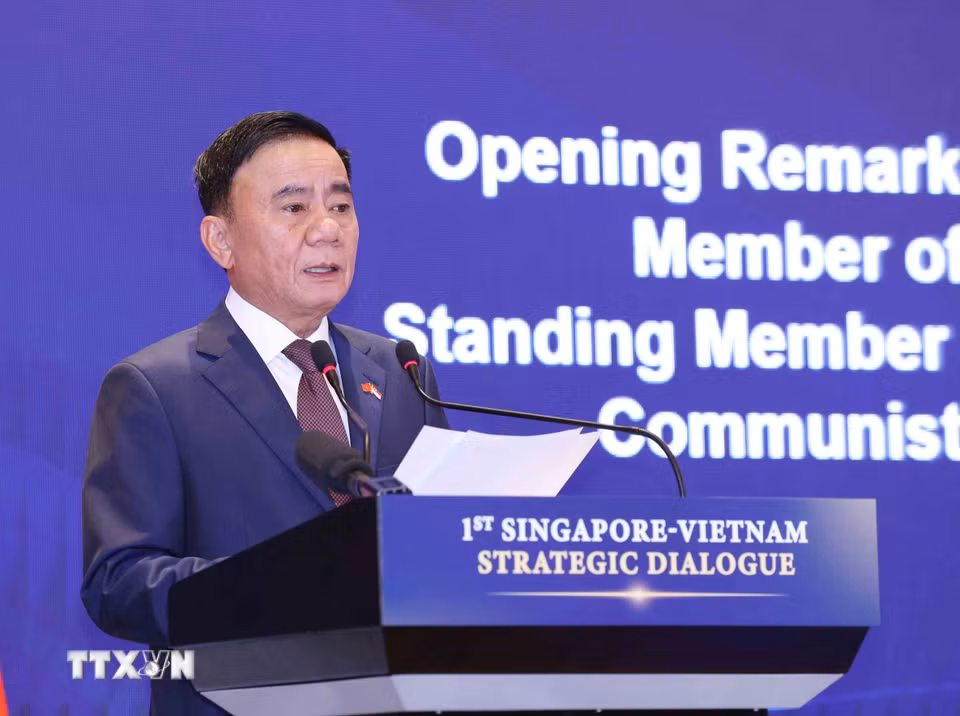 Đồng chí Trần Cẩm Tú, Ủy viên Bộ Chính trị, Thường trực Ban Bí thư phát biểu tại Đối thoại Chiến lược Việt Nam-Singapore lần thứ nhất giữa Đảng Cộng sản Việt Nam và Đảng Hành động Nhân dân Singapore. (Ảnh: Phương Hoa/TTXVN) ​