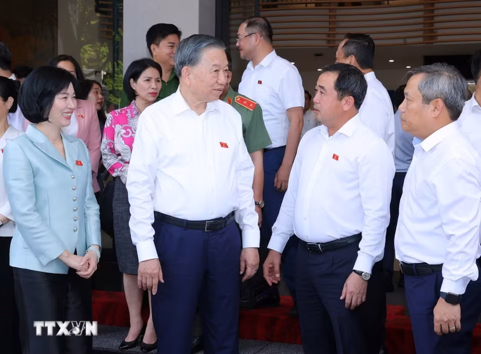 Tổng Bí thư, Chủ tịch nước Tô Lâm với các đại biểu. (Ảnh: Văn Điệp/TTXVN)
