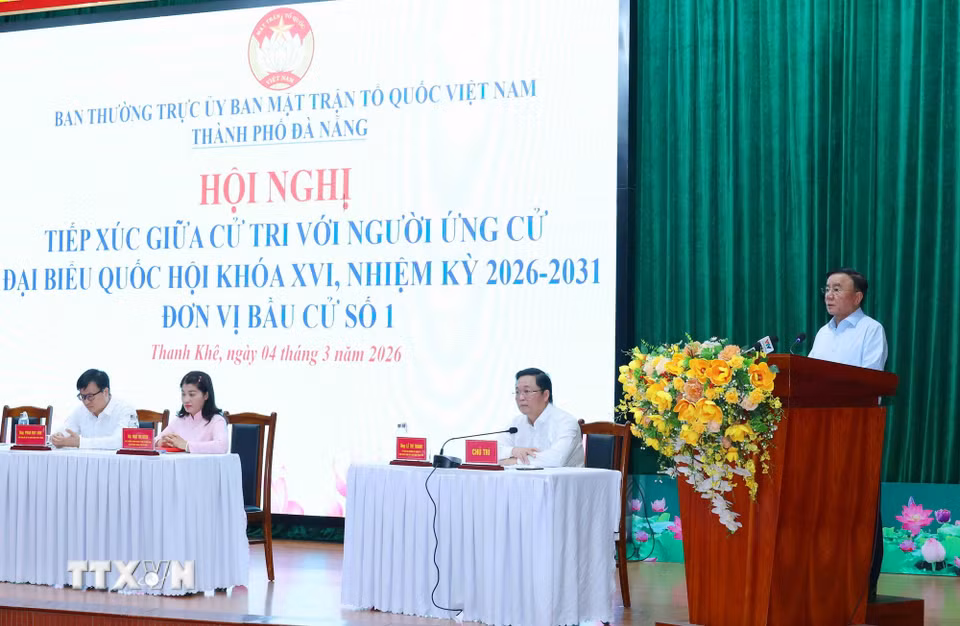 Quang cảnh hội nghị tiếp xúc cử tri với người ứng cử Đại biểu Quốc hội khóa XVI tại Đà Nẵng. (Ảnh: Phương Hoa/TTXVN)