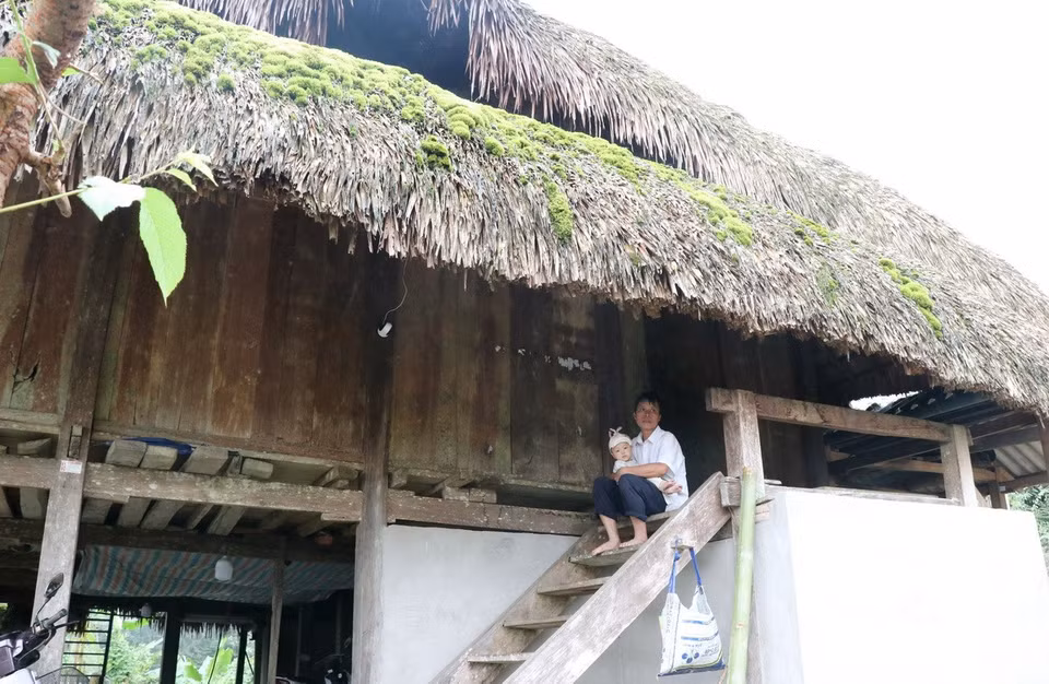 Ngôi nhà mái rêu của đồng bào dân tộc Dao tại vùng biên giới Thanh Thủy (Tuyên Quang). (Ảnh: Đức Thọ/ TTXVN)