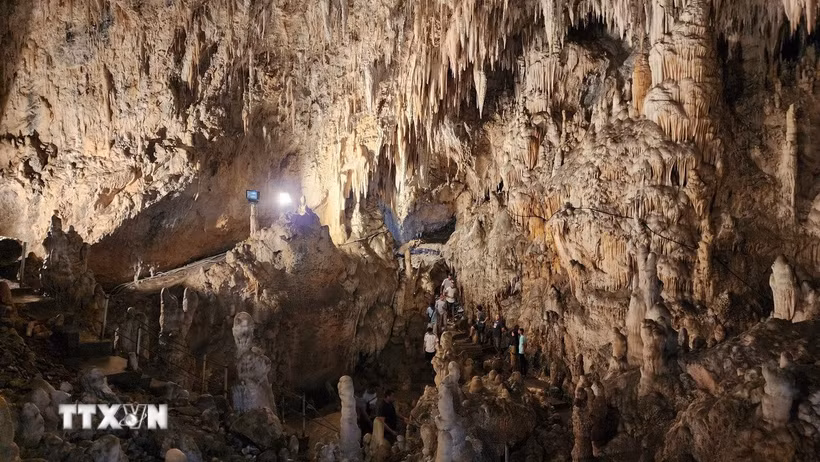 "Động Thần tiên" huyền diệu tại tỉnh Bejaia của Algeria. (Ảnh: Mạnh Hùng/TTXVN)