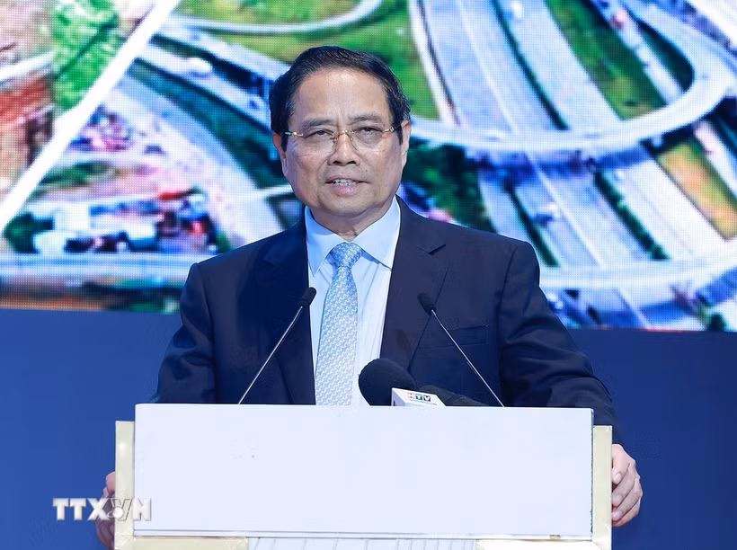Thủ tướng Phạm Minh Chính phát biểu chỉ đạo Hội nghị Hội đồng điều phối vùng Đông Nam Bộ lần thứ 6 và Ban Chỉ đạo thực hiện Nghị quyết số 98 của Quốc hội. (Ảnh: Dương Giang/TTXVN)