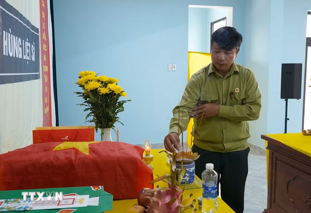 ttxvn-quang-tri-noi-nhung-nguon-tin-tim-ve-noi-liet-si-nam-lai-3.jpg