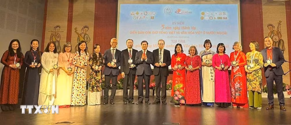 ttxvn-phap-cuoc-thi-tieng-viet-trong-tim-con-2.jpg