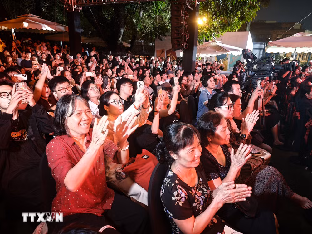 ttxvn-khai-mac-lien-hoan-nhac-jazz-quoc-te-ha-noi-2026-9032090.jpg