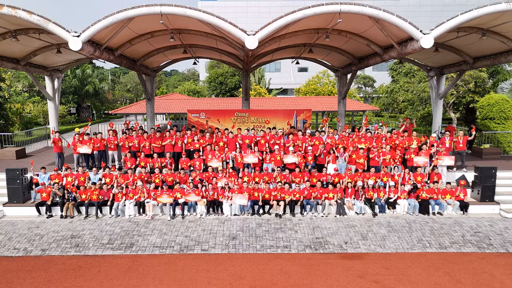 dong-dao-nhan-vien-samsung-tham-gia-huong-ung-chuong-trinh-cung-vn-tien-buoc-2026.png