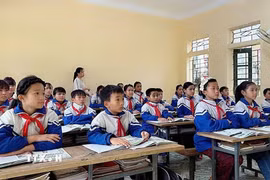 Trường Tiểu học Yên Khương, xã vùng cao biên giới Yên Khương hiên có 3 điểm lẻ, mặc dù còn nhiều khó khăn, thiếu thốn nhưng thầy và trò đều nỗ lực mang con chữ đến với trẻ em vùng cao biên giới. (Ảnh: Khiếu Tư/TTXVN)