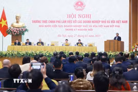 Thủ tướng chủ trì Hội nghị Thường trực Chính phủ làm việc với doanh nghiệp nhỏ và vừa. (Ảnh: Dương Giang/TTXVN)