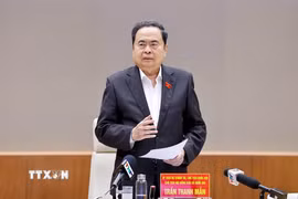 Chủ tịch Quốc hội Trần Thanh Mẫn phát biểu chỉ đạo, kết luận buổi kiểm tra, giám sát. (Ảnh: Doãn Tấn/TTXVN)