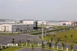 Hưng Yên chú trọng phát triển các khu công nghiệp sinh thái, công nghiệp thông minh đạt chuẩn Net-Zero, nơi có hạ tầng xử lý chất thải tuần hoàn, sử dụng năng lượng tái tạo và bảo đảm không gian đệm môi trường. (Ảnh: Thế Duyệt/TTXVN)
