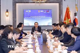Chủ tịch Quốc hội Trần Thanh Mẫn gặp mặt thành viên Mạng lưới Đổi mới sáng tạo và chuyên gia Việt Nam tại Hàn Quốc. (Ảnh: Doãn Tấn/TTXVN)