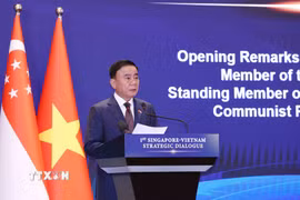 Đồng chí Trần Cẩm Tú, Ủy viên Bộ Chính trị, Thường trực Ban Bí thư phát biểu tại Đối thoại Chiến lược Việt Nam-Singapore lần thứ nhất giữa Đảng Cộng sản Việt Nam và Đảng Hành động Nhân dân Singapore. (Ảnh: Phương Hoa/TTXVN)