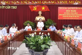 Quang cảnh hội nghị Sóc Trăng, Hậu Giang và thành phố Cần Thơ phối hợp sắp xếp, sáp nhập. (Ảnh: Ngọc Thiện/TTXVN)