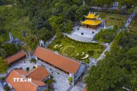 Chùa Côn Sơn được hình thành từ thời Đinh-Lý (thế kỷ 10-12) và được phục dựng vào năm 1304, mở rộng vào năm 1329 bởi Đệ nhị Tổ Pháp Loa. (Ảnh: Minh Đức/TTXVN)