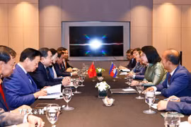 Chủ tịch Quốc hội Trần Thanh Mẫn gặp Chủ tịch Quốc hội Campuchia Samdech Maha Rathsaphethika Thipadei Khuon Sudary. (Ảnh: Doãn Tấn/TTXVN)