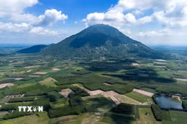 Núi Bà Đen. (Ảnh: Giang Phương/TTXVN)