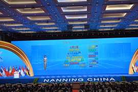 Hội chợ Trung Quốc-ASEAN lần thứ 22 đã khai mạc ngày 17/9. Tại hội nghị, AI đã tạo ra những từ khóa phổ biến cho Hội chợ Trung Quốc-ASEAN. (Nguồn: chinanews)
