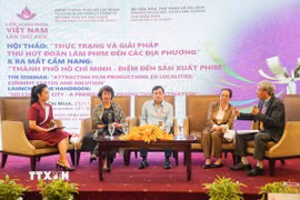 Các diễn giả, chuyên gia trao đổi, đưa ra ý kiến tại Hội thảo ở Thành phố Hồ Chí Minh. (Ảnh: Thu Hương/ TTXVN)