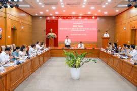 Thực hiện "4 kiên định" về chính trị trong bảo vệ nền tảng tư tưởng của Đảng