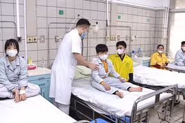 Tuyên Quang: 32 trẻ ngộ độc do uống nhầm thuốc diệt chuột