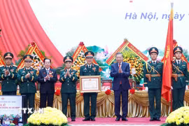 Tổng Bí thư, Chủ tịch nước Tô Lâm trao Huân chương Hồ Chí Minh tặng Hội Cựu chiến binh Việt Nam. (Ảnh: Thống Nhất/TTXVN)