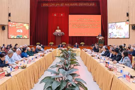 Tổng Bí thư gặp mặt nguyên lãnh đạo Đảng, Nhà nước, trí thức các tỉnh phía Nam