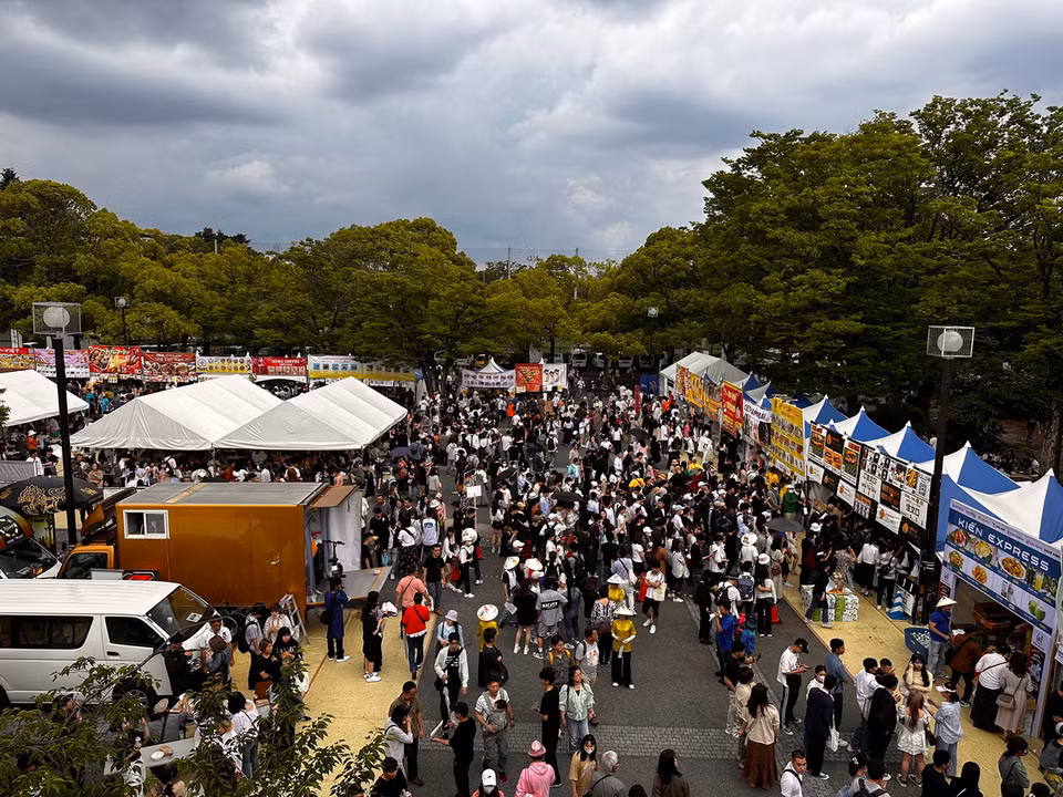 Lễ hội Việt Nam tại Công viên Yoyogi đã trở thành một sự kiện văn hóa lớn tại Tokyo, thu hút hàng trăm nghìn lượt khách trong hai ngày diễn ra lễ hội 1-2/6. (Ảnh: Nguyễn Tuyến/Vietnam+)