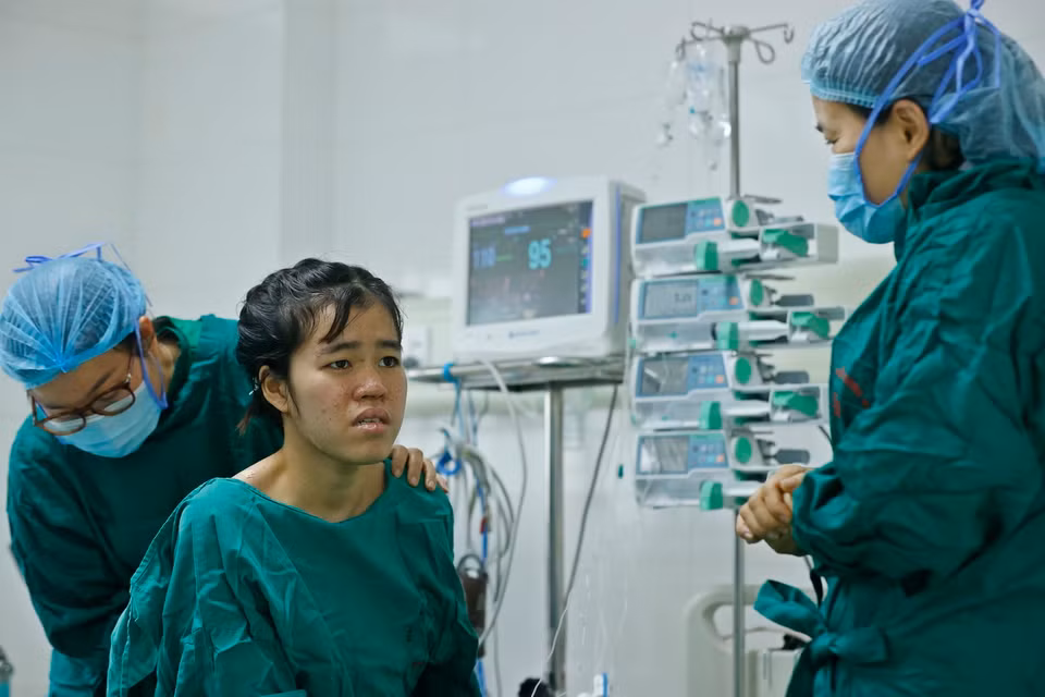 Sự thành công của ca ghép phổi cho thấy các thầy thuốc Việt Nam đã làm chủ được những kỹ thuật đỉnh cao trong lĩnh vực ghép tạng. (Ảnh: Minh Quyết/TTXVN)
