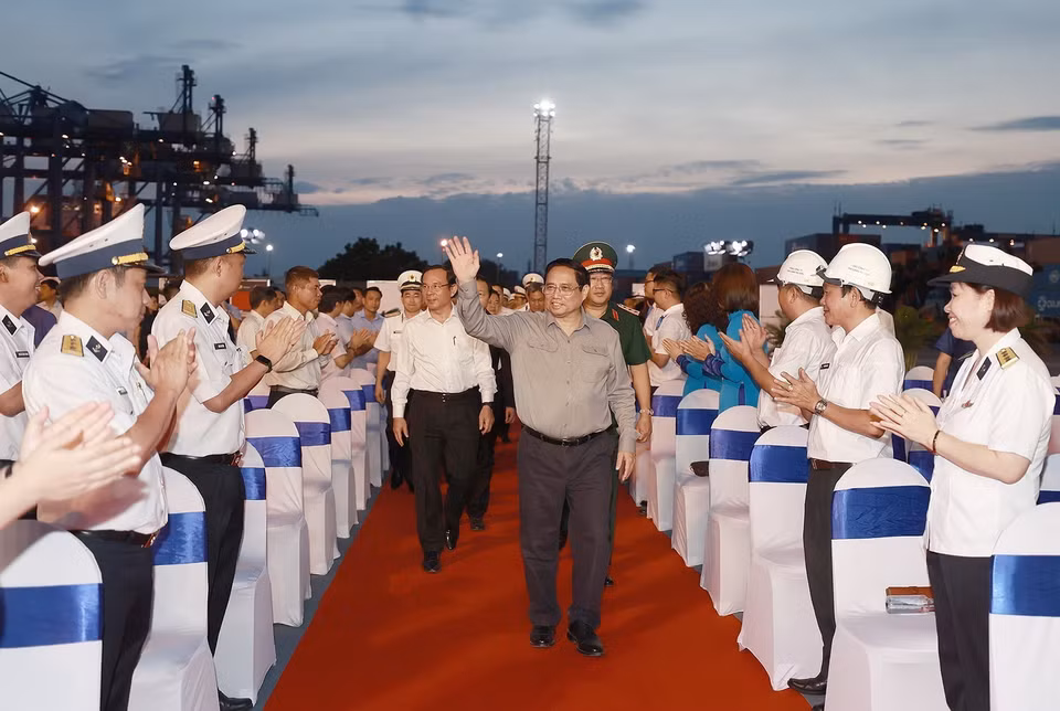 Thủ tướng Phạm Minh Chính dự Lễ phát lệnh làm hàng đầu năm của Tổng Công ty Tân Cảng Sài Gòn. (Ảnh: Dương Giang/TTXVN)