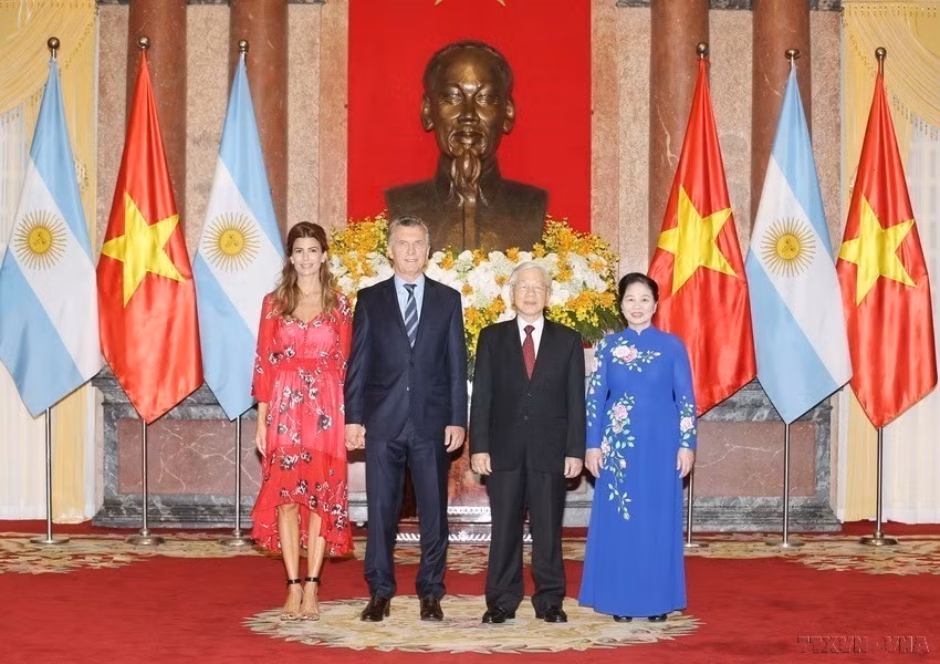 Tổng Bí thư, Chủ tịch nước Nguyễn Phú Trọng và Phu nhân đón Tổng thống Argentina Mauricio Macri và Phu nhân thăm cấp Nhà nước tới Việt Nam (2019). (Ảnh: Trí Dũng/TTXVN)