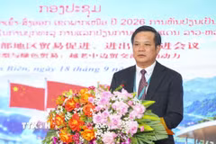 Ông Lò Văn Cương, Phó Chủ tịch Thường trực UBND Điện Biên, phát biểu tại Hội nghị. (Ảnh: Xuân Tư/TTXVN)