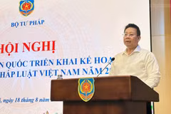 Thứ trưởng Bộ Tư pháp Nguyễn Thanh Ngọc phát biểu tại Hội nghị. (Ảnh: Báo Chính phủ)