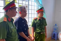 Hàn Phi Hổ bị khởi tố, bắt tạm giam để điều tra, ngày 23/5. (Ảnh: Công an Bình Thuận)