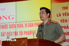 Đại tá Trần Văn Phúc, Giám đốc Công an tỉnh Quảng Ninh, phát biểu tại Lễ phát động. (Ảnh: Thanh Vân/TTXVN)