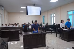 Các bên đương sự trình bày tại Tòa. (Ảnh: Kim Anh/TTXVN)