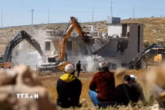 Nhà ở của người Palestine bị phá dỡ tại làng Deirat ở Hebron, Bờ Tây, ngày 4/5/2026. (Ảnh: THX/TTXVN)
