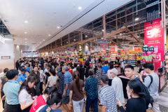AEON Thanh Hóa những ngày đầu khai trương thu hút rất đông người dân xứ Thanh đến tham quan, mua sắm.