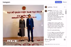 Đại sứ Việt Nam tại Iran Nguyễn Lương Ngọc và bà Golshan Fathi, tác giả bài viết chia sẻ trên mạng xã hội Instagram. (Ảnh: TTXVN phát)