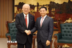 Phó Thủ tướng Nguyễn Văn Thắng tiếp ông Takebe Tsutomu, Cố vấn đặc biệt Liên minh Nghị sỹ hữu nghị Nhật Bản-Việt Nam. (Ảnh: Lâm Khánh/TTXVN)