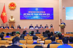 Chủ tịch UBND thành phố Hà Nội Vũ Đại Thắng chủ trì Hội nghị đối thoại với thanh niên Thủ đô năm 2025. (Nguồn: Cổng thông tin điện tử UBND thành phố Hà Nội)