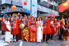 Người Việt trong hoạt động kỷ niệm 80 năm Quốc khánh Việt Nam tại thủ đô Kuala Lumpur, Malaysia. (Ảnh: PV/TTXVN)
