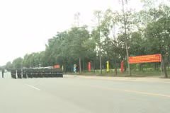 Cận cảnh quân đội Lào, Campuchia tham gia luyện tập diễu binh kỷ niệm Chiến thắng 30/4