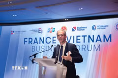 Ông Benoît Clocheret, Chủ tịch Hội đồng Doanh nghiệp Pháp - Việt, Phó Chủ tịch MEDEF International - bộ phận phụ trách quan hệ kinh tế đối ngoại, xúc tiến hợp tác quốc tế thuộc Nghiệp đoàn giới chủ Pháp, phát biểu tại Diễn đàn Doanh nghiệp Việt - Pháp năm 2026. (Ảnh: TTXVN phát)